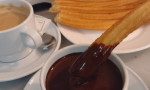 Churros com chocolate